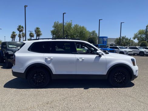 Certified 2025 Kia Telluride SX X-Line AWD/4WD image 6