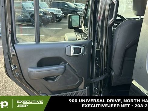 Used 2022 Jeep Wrangler Unlimited Sport S image 19