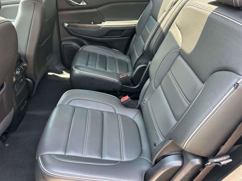 Used 2023 GMC Acadia Denali w/ Denali Ultimate Package AWD/4WD image 28