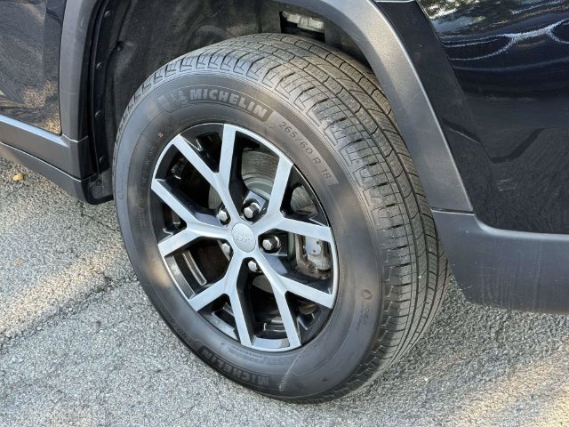 Used 2023 Jeep Grand Cherokee Limited AWD/4WD image 10