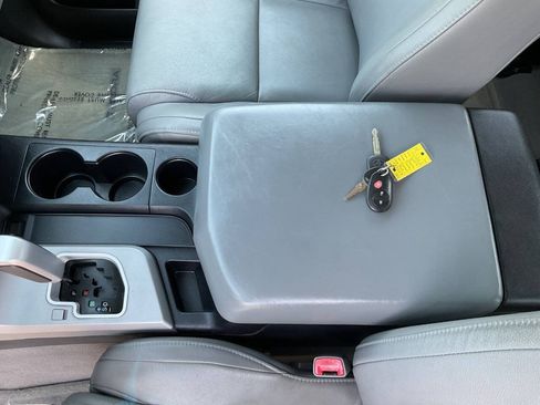 Used 2007 Toyota Tundra Limited AWD/4WD image 23