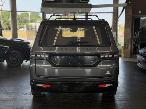 Used 2024 Jeep Grand Wagoneer Series II Obsidian w/ Quick Order Packagew 28T AWD/4WD image 7