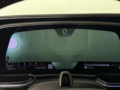 Used 2024 Cadillac Escalade ESV Sport w/ Heavy-Duty Trailer Package image 19