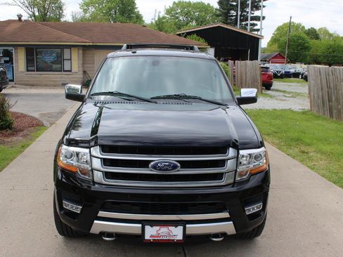 Used 2016 Ford Expedition Platinum AWD/4WD image 4