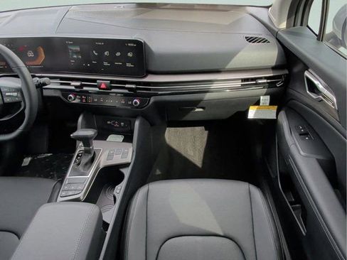 New 2026 Kia Sportage EX image 19