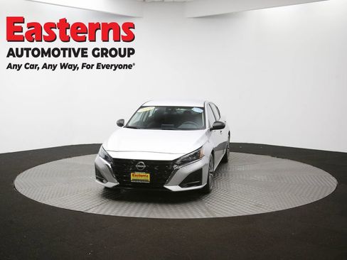 Used 2024 Nissan Altima 2.5 SV image 51