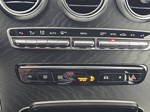 Certified 2021 Mercedes-Benz GLC 300 4MATIC image 24