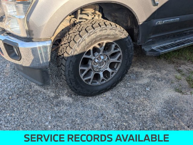 Used 2021 Ford F250 Lariat w/ Lariat Value Package AWD/4WD image 4
