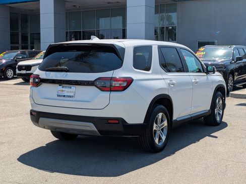 Used 2024 Honda Pilot EX-L image 5