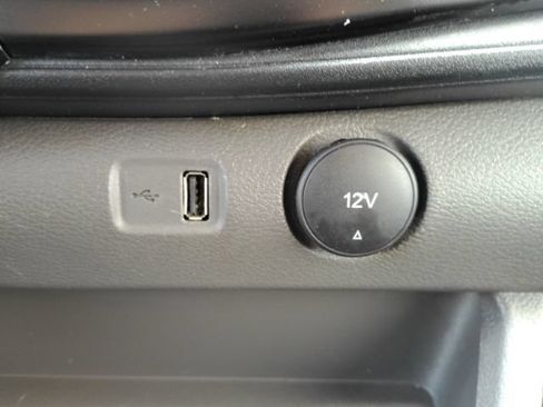 Used 2025 Ford Transit 250 148 Medium Roof RWD image 31