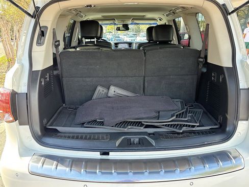 Used 2016 INFINITI QX80 Luxe w/ 22" Wheel Package image 28