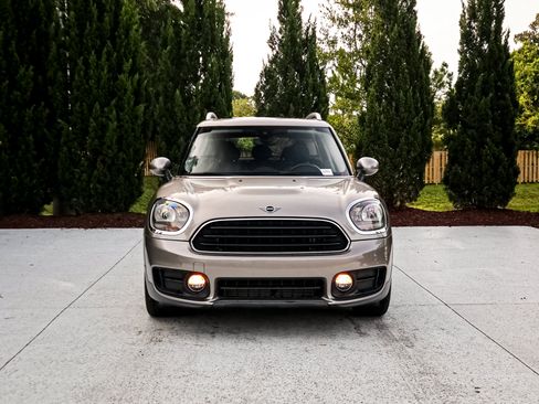Used 2019 MINI Cooper Countryman FWD image 3