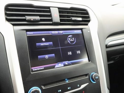 Used 2013 Ford Fusion SE image 15