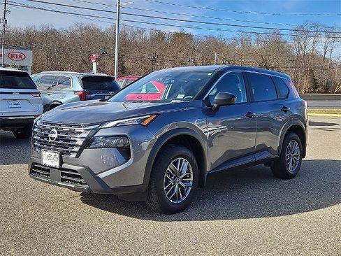 Certified 2025 Nissan Rogue S image 4