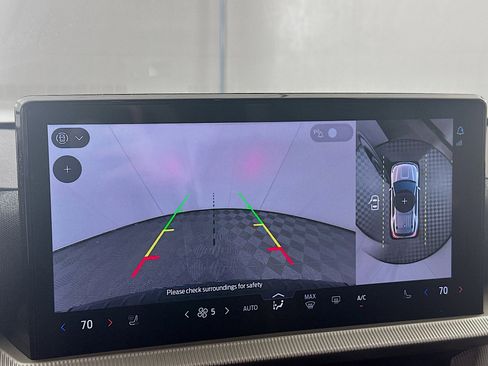 Used 2025 Ford Explorer ST-Line w/ ST-Line Street Pack image 23