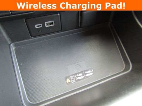 Used 2024 Chevrolet Tahoe LT image 17