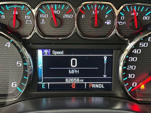 Used 2018 Chevrolet Silverado 1500 LT w/ Redline Edition image 18