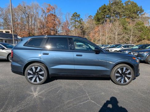 New 2025 Volvo EX90 Ultra image 3
