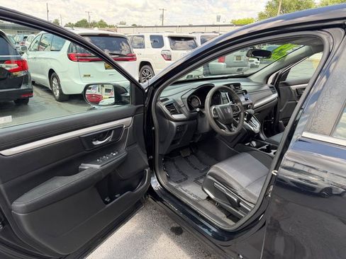Used 2019 Honda CR-V LX image 9