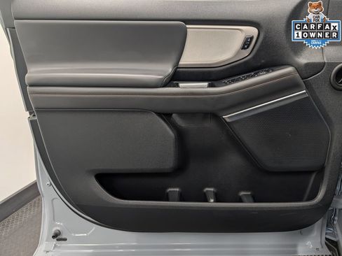 Used 2025 Ford Expedition Active AWD/4WD image 8