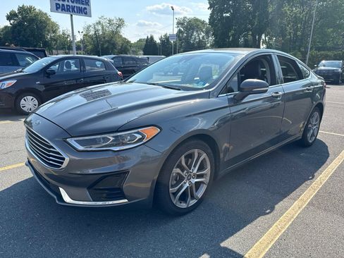 Used 2020 Ford Fusion SEL FWD image 1