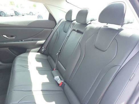 New 2026 Hyundai Elantra Limited FWD image 7