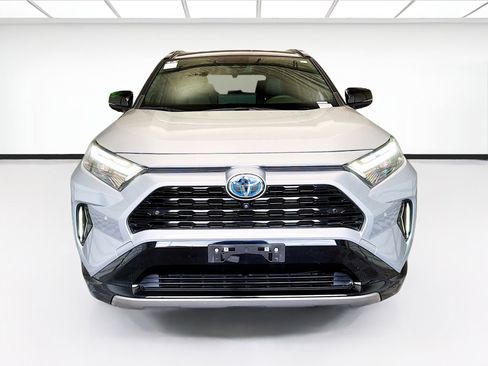 Used 2023 Toyota RAV4 XSE AWD/4WD image 2
