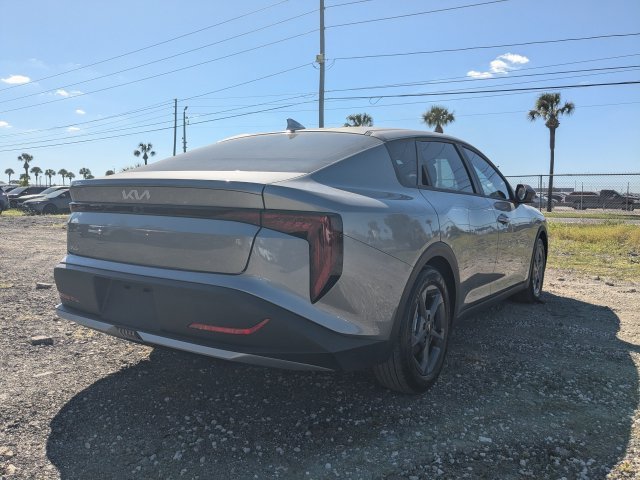 New 2027 Kia K4 FWD image 5