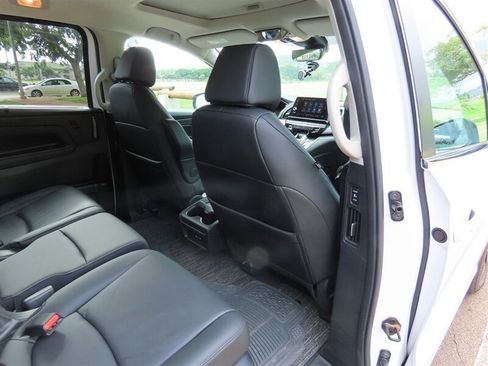 Used 2025 Honda Odyssey EX-L image 19