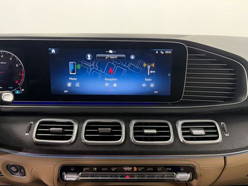 Used 2024 Mercedes-Benz GLE 580 4MATIC image 17