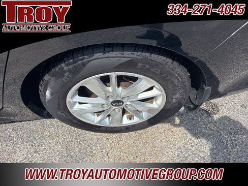 Used 2016 Kia Optima LX image 16