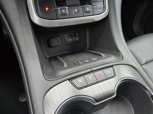 Used 2023 GMC Acadia SLT w/ Elevation Edition AWD/4WD image 38
