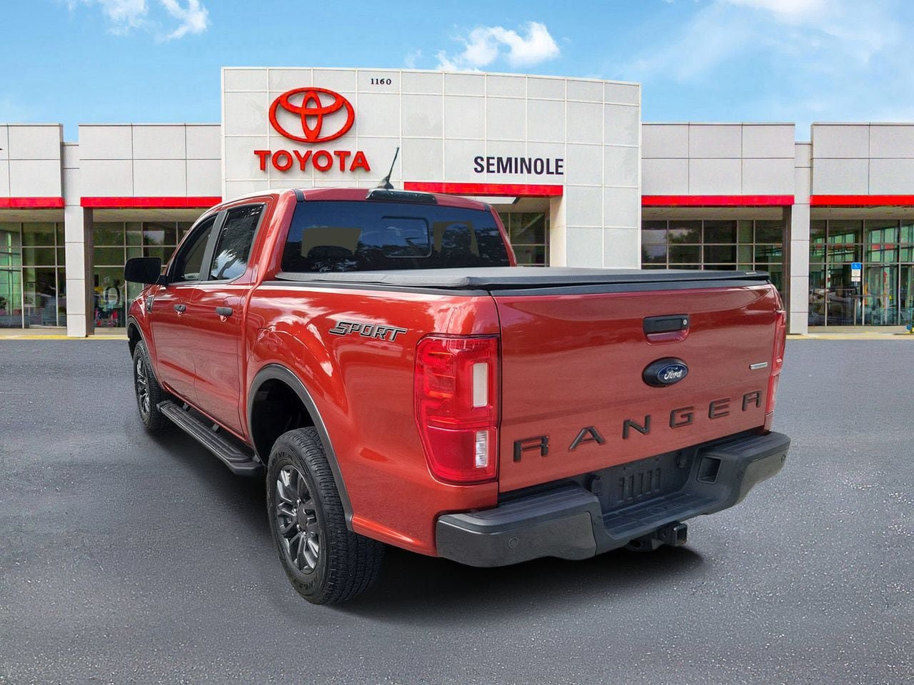 Used 2019 Ford Ranger XLT w/ Equipment Group 302A Luxury RWD image 4
