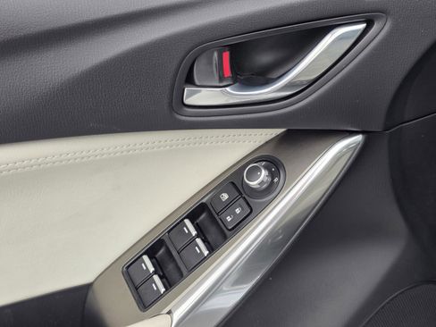 Used 2017 MAZDA MAZDA6 Grand Touring image 10