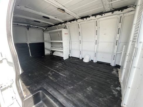 Used 2021 Chevrolet Express 2500 Extended w/ Driver Convenience Package RWD image 23