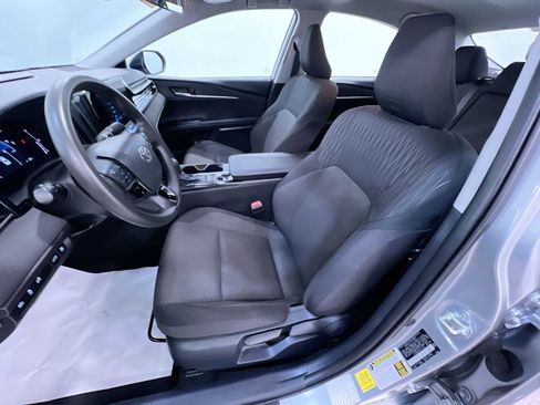 Used 2025 Toyota Camry LE FWD image 14
