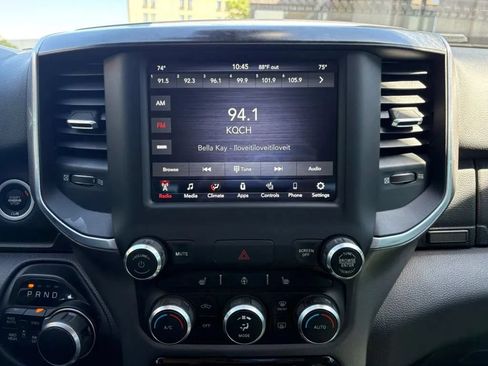 Used 2019 RAM 1500 Big Horn AWD/4WD image 11