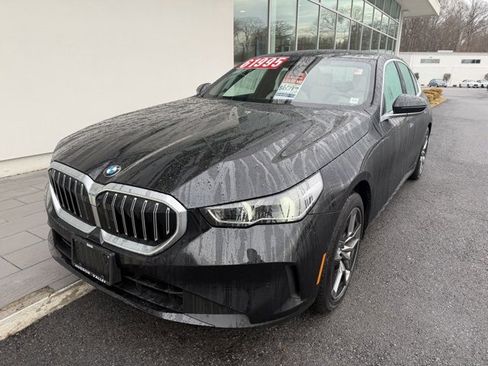 Used 2026 BMW 530i xDrive w/ Executive Package image 3