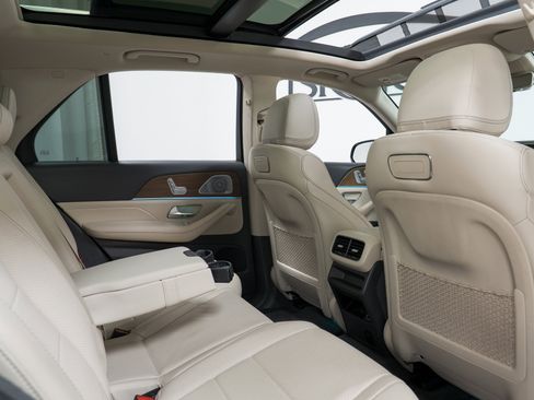 Used 2020 Mercedes-Benz GLE 350 4MATIC image 23