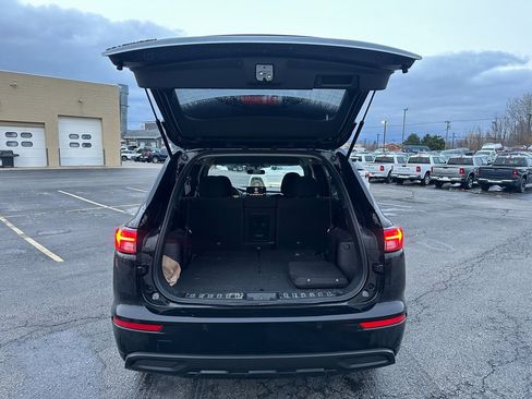 Used 2022 Mitsubishi Outlander ES image 14