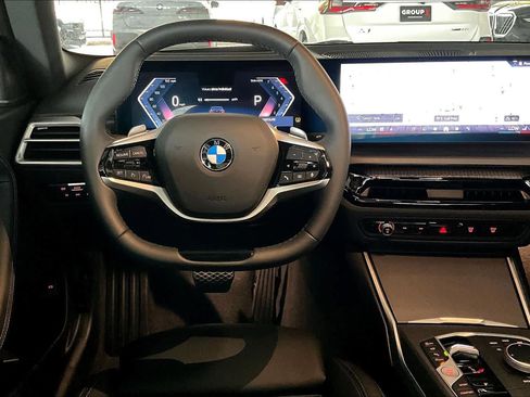 Certified 2025 BMW 230i Coupe image 5