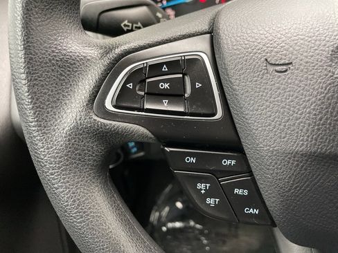 Used 2017 Ford Focus SE image 24