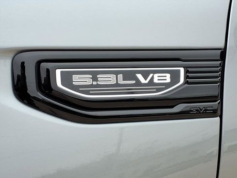 New 2026 GMC Sierra 1500 Elevation image 10