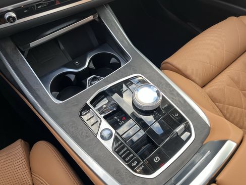 Certified 2025 BMW X7 xDrive40i w/ Premium Package image 14