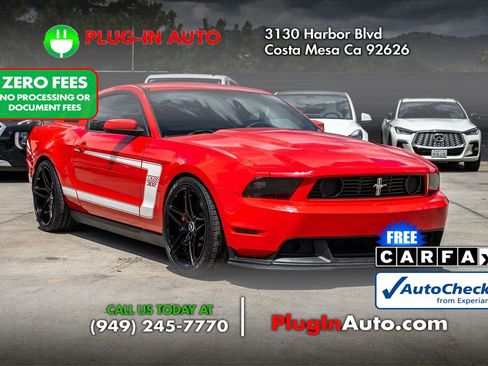Used 2012 Ford Mustang Boss 302 w/ Boss 302 Accessory Pkg RWD image 3