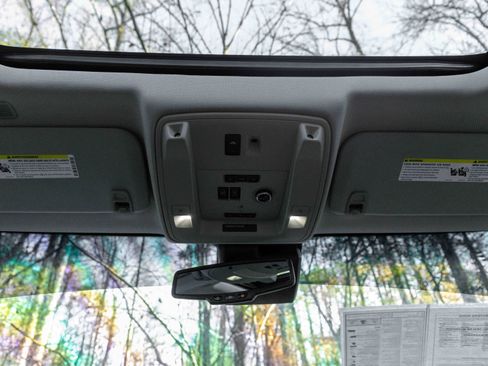 Used 2018 GMC Yukon Denali w/ Denali Ultimate Package image 64