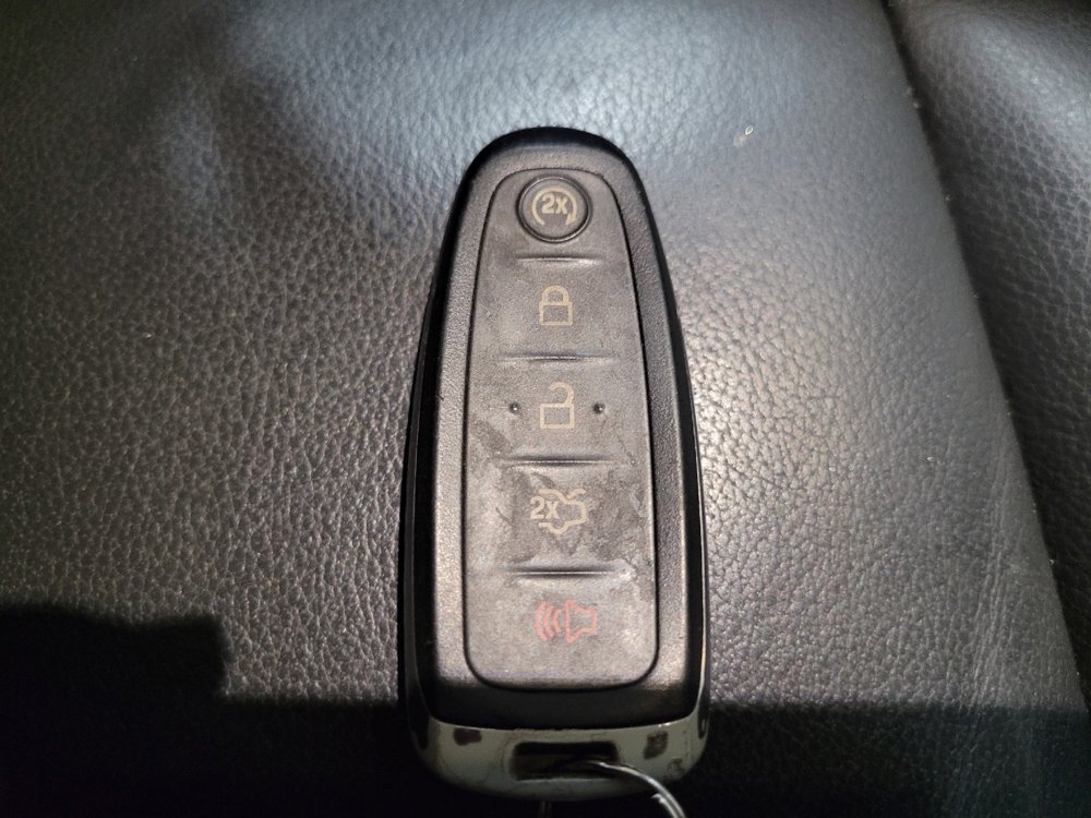 Used 2015 Ford Escape Titanium AWD/4WD image 32