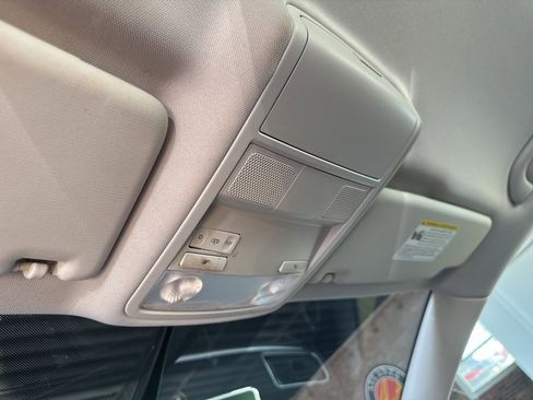 Used 2018 Volkswagen Passat 2.0T R-Line image 19