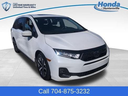 Certified 2025 Honda Odyssey EX-L image 1
