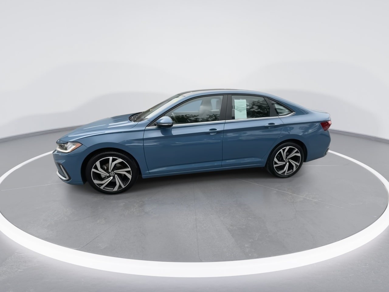 Used 2025 Volkswagen Jetta SEL FWD image 10